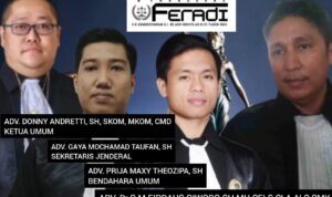 Doc. Klosase foto berbagai Tokoh FERADI WPI, termasuk Advokat Firdaus Oiwobo, S.H., M.H., yang kini bergabung dengan FERADI WPI usai dipecat dari KAI. Juga ditampilkan Ketua Umum FERADI WPI Advokat Donny Andretti, S.H., S.Kom., M.Kom., C.Md., Sekretaris Jenderal DPP FERADI WPI Advokat Gaya Mochamad Taufan, S.H., serta Bendahara Umum DPP FERADI WPI Advokat Prija Maxy Theozipa, S.H. Kolase ini menggambarkan tokoh-tokoh kunci dalam dinamika organisasi serta peran Firdaus Oiwobo dalam kepengurusan baru FERADI WPI di Provinsi Banten.