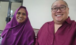 Doc. Ketua LBH Gumilang Salatiga, Advokat Heni Dwi Anggraeni, S.H., M.H., bersama Ketua Umum Federasi Advokat Republik Indonesia (FERADI) WPI, Advokat Donny Andretti, S.H., S.Kom., M.Kom., C.Md., dalam sebuah pertemuan di Salatiga. Keduanya berkomitmen memperjuangkan akses keadilan bagi masyarakat kurang mampu melalui layanan bantuan hukum yang profesional dan inklusif. (Salatiga, 26/2/2025 – Foto Dokumentasi: FERADI WPI).