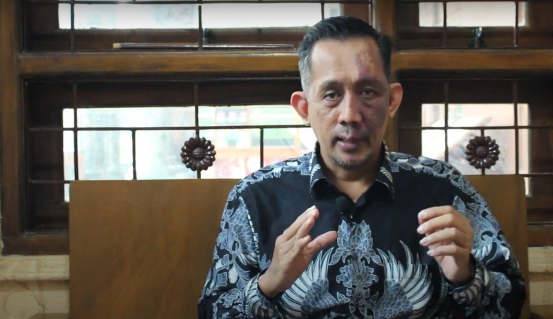 Doc. Yulianto Kiswocahyono, SE., SH., BKP, Konsultan Pajak dan Wakil Ketua Komite Tetap Bidang Fiskal dan Moneter KADIN Jawa Timur, saat memberikan imbauan kepada Wajib Pajak untuk melaporkan SPT Tahun Pajak 2024 tepat waktu. (Foto Dokumentasi: Eko Wahyu).