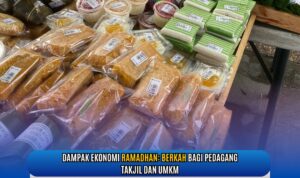 Doc. Deretan aneka takjil khas Ramadhan tersusun rapi di sebuah lapak pedagang. Berbagai jajanan tradisional seperti kue lapis, nagasari, cenil, dan kue talam menarik perhatian para pemburu hidangan berbuka puasa. Momentum bulan suci ini menjadi berkah tersendiri bagi para pedagang takjil dan pelaku UMKM yang mengalami lonjakan penjualan. (Foto Dokumentasi: NR).