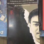 Doc. Sampul buku "Paralegal dan Akses Keadilan: Menjembatani Masyarakat dan Sistem Hukum di Indonesia" karya Mahesa Dhio Syahputra. Buku ini diterbitkan secara perorangan pada tahun 2025 dan membahas peran strategis paralegal dalam memperluas akses keadilan bagi masyarakat, khususnya kelompok rentan. (Foto Dokumentasi: Mahesa Dhio Syahputra).