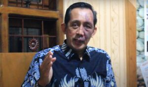 Doc. Konsultan Pajak Yulianto Kiswocahyono, SE., SH., BKP memberikan penjelasan mengenai penerbitan Peraturan Pemerintah (PP) Nomor 55 Tahun 2022 yang mengatur penyesuaian di bidang Pajak Penghasilan, termasuk pemberlakuan tarif PPh final 0,5% bagi pelaku UMKM berbadan hukum seperti CV. (Foto Dokumentasi: Eko Wahyu – kawanjarinews.com).