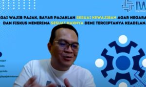 Doc. Ketua Umum Ikatan Wajib Pajak Indonesia (IWPI), Rinto Setiyawan, menyampaikan pandangannya dalam diskusi daring terkait kewenangan Kementerian Keuangan dalam mengatur syarat kuasa hukum di pengadilan pajak. Dalam kesempatan tersebut, Rinto menyoroti pentingnya merujuk pada Putusan Mahkamah Konstitusi dan menekankan bahwa pengaturan profesi kuasa hukum seharusnya menjadi domain lembaga peradilan, bukan eksekutif. (Foto Dokumentasi: Eko Wahyu - Sumber: Tangkapan layar dari kanal YouTube IWPI).