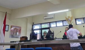 Doc. Suasana ruang sidang Pengadilan Negeri Semarang saat pembacaan Penetapan Nomor 204/Pdt.P/2025/PN Smg dalam perkara permohonan perwalian, Rabu (25/6/2025). Perkara ini ditangani oleh FIRMA HUKUM SUBUR JAYA – FERADI WPI dan berhasil selesai dalam waktu kurang dari dua bulan sejak didaftarkan. (Foto Dokumentasi: FERADI WPI Official).
