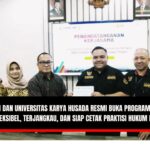 Doc. Momen penandatanganan Nota Kesepahaman (MoU) kerja sama pendidikan antara DPD FERADI WPI Jawa Tengah dengan Universitas Karya Husada (UNKAHA) Semarang. Penandatanganan ini menjadi langkah resmi pembukaan Program Studi S1 Ilmu Hukum jalur reguler dan alih jenjang yang fleksibel, terjangkau, dan terintegrasi dengan praktik advokat dan paralegal. Hadir dalam kesempatan tersebut perwakilan FERADI WPI dan UNKAHA yang menunjukkan komitmen bersama dalam memperluas akses pendidikan hukum bagi masyarakat. (Foto Dokumentasi: FERADI WPI Official).