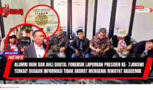 Doc. Gambar ini secara visual merepresentasikan momentum penting dalam kasus yang sedang menuai perhatian publik. Dalam foto terlihat kelompok pelapor, disertai dengan dokumentasi akademik yang ditekankan. Hal ini mencerminkan intensitas debat dan investigasi terkait integritas akademik serta reputasi institusi UGM. (NR – kawanjarinews.com).