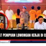 Doc. Para tersangka sindikat penipuan lowongan kerja di Cikarang Utara, Kabupaten Bekasi, saat diamankan oleh pihak kepolisian. Sindikat ini telah merugikan 29 korban dengan total kerugian mencapai Rp250 juta dengan modus meminta biaya administrasi Rp5 juta melalui yayasan fiktif. Gambar ini menunjukkan para tersangka saat konferensi pers pengungkapan kasus. (NR – kawanjarinews.com).