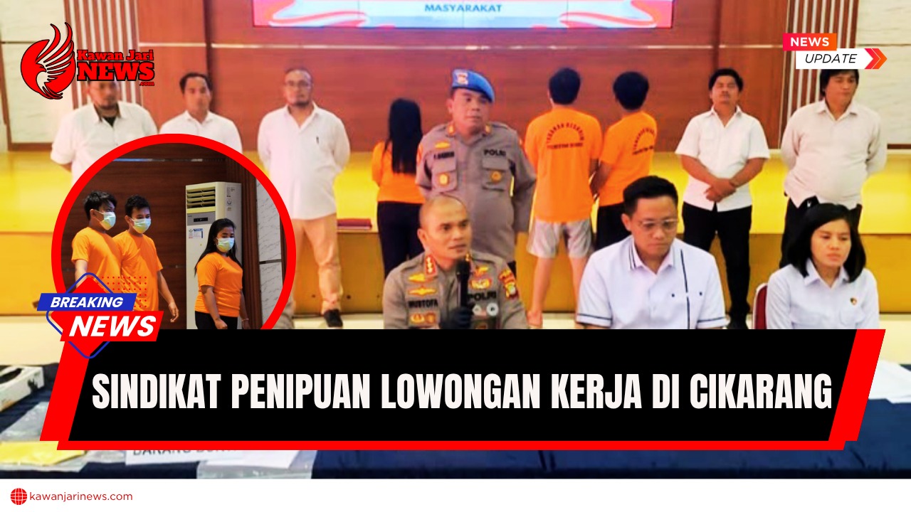 Doc. Para tersangka sindikat penipuan lowongan kerja di Cikarang Utara, Kabupaten Bekasi, saat diamankan oleh pihak kepolisian. Sindikat ini telah merugikan 29 korban dengan total kerugian mencapai Rp250 juta dengan modus meminta biaya administrasi Rp5 juta melalui yayasan fiktif. Gambar ini menunjukkan para tersangka saat konferensi pers pengungkapan kasus. (NR – kawanjarinews.com).