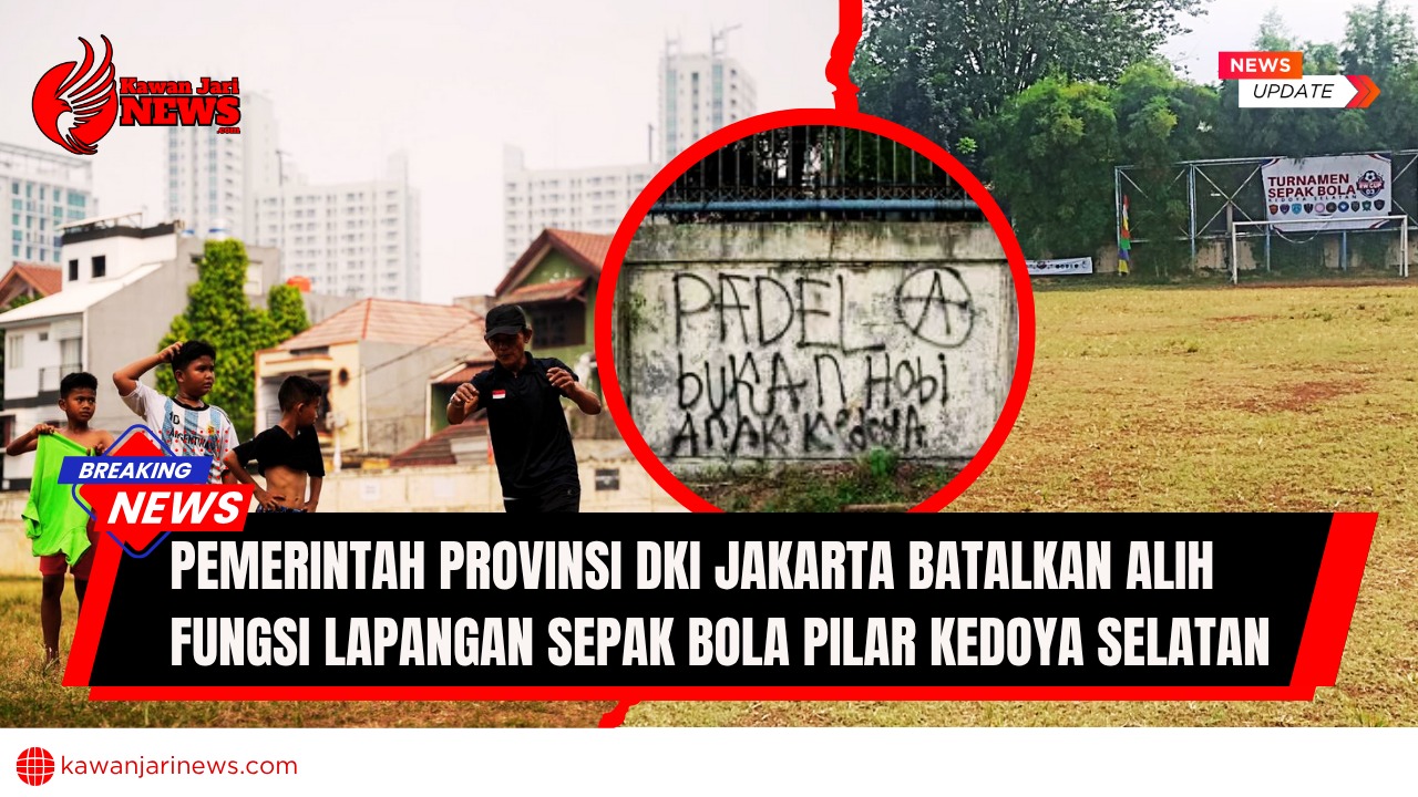 Doc. Suasana aktivitas anak-anak dan pelatih di Lapangan Sepak Bola Pilar, Kedoya Selatan, Jakarta Barat, yang sempat direncanakan untuk dialihfungsikan menjadi lapangan padel. Pada kloase terlihat tulisan protes warga pada tembok disekitan area lapangan yang berbunyi “PADEL bukan Hobi Anak Kedoya” sebagai bentuk penolakan terhadap rencana tersebut. Pemerintah Provinsi DKI Jakarta akhirnya membatalkan rencana alih fungsi tersebut setelah mendengar aspirasi masyarakat. (NR – kawanjarinews.com).