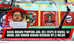 Doc. Salah satu korban penipuan jual beli motor Vespa menunjukkan bukti laporan kepolisian di depan bengkel spesialis Vespa yang berlokasi di Jalan Cipendawa, Kelurahan Bojong Menteng, Kota Bekasi. Bengkel tersebut kini telah tutup dan ditempeli poster penyitaan dari pihak bank setelah dilaporkan puluhan korban dari berbagai daerah atas dugaan penipuan dengan total kerugian mencapai Rp1,5 miliar. (Suber Foto: Poskota).