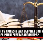 Doc. Gambar ini merupakan ilustrasi yang menggambarkan perbedaan antara abolisi dan amnesti. Timbangan menunjukkan keseimbangan keadilan, sementara buku-buku melambangkan hukum dan pertimbangan. Gambar ini tidak merepresentasikan kasus atau individu tertentu. Judul berita, "Abolisi vs Amnesti: Apa Bedanya dan Mengapa Presiden Perlu Pertimbangan DPR?", menunjukkan topik yang dibahas. (NR – kawanjarinews.com).