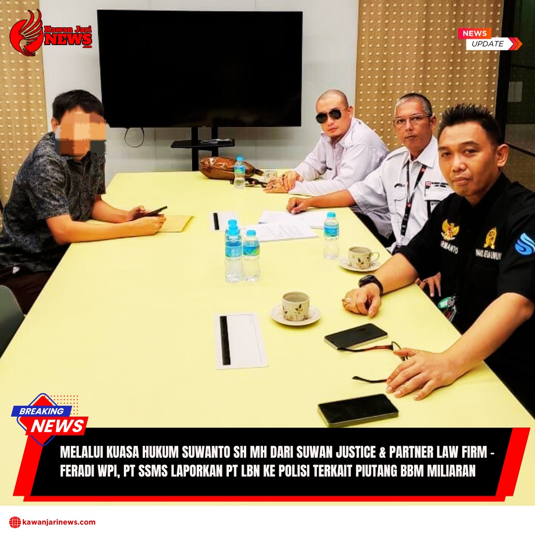Doc. Kuasa Hukum PT Sinar Surya Maju Sentosa, Suwanto S.H., M.H. (kanan), bersama tim dari Suwan Justice & Partner Law Firm – FERADI WPI, saat menghadiri pertemuan terkait perkara dugaan penggelapan dan penipuan piutang BBM senilai hampir Rp1 miliar, Jakarta, 2025. (Foto: Nabila – kontributor kawanjarinews.com).