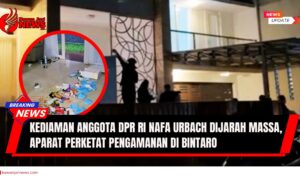 Doc. Situasi di sekitar kediaman anggota DPR RI sekaligus selebriti, Nafa Urbach, di kawasan Bintaro, Tangerang Selatan, usai aksi penjarahan pada Minggu dini hari (31/8). Dalam kolase terlihat salah satu sudut dalam rumah yang berantakan. (NR – KawanJariNews.com).