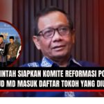 Doc. Mahfud MD ditampilkan pada latar belakang sebagai salah satu tokoh yang diundang dalam Komite Reformasi Polri. Pada kolase lingkaran, tampak foto ilustratif suasana jumpa pers para tokoh Gerakan Nurani Bangsa saat berdiskusi dengan Presiden Prabowo di Istana Kepresidenan. (NR | KawanJariNews.com)