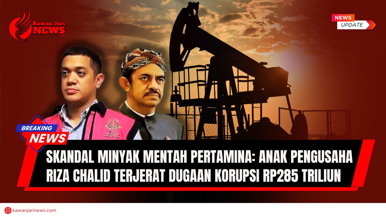 Doc. Ilustrasi — menampilkan sosok yang merepresentasikan Muhammad Kerry Adrianto Riza di sisi depan dan figur menyerupai Riza Chalid di sisi belakang, dengan latar belakang instalasi pompa minyak mentah. Gambar ini bersifat ilustratif. Ilustrasi ini dimaksudkan untuk memberikan konteks isu transparansi, akuntabilitas, dan dugaan korupsi dalam tata kelola sektor migas nasional. (NR | KawanJariNews.com).