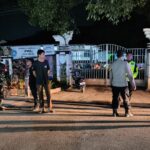Doc. Anggota Koramil 0502/Pagaden melakukan patroli malam di wilayah Kecamatan Pagaden, menyambangi warga dan memantau situasi lingkungan guna memastikan keamanan dan ketertiban masyarakat tetap terjaga. (Foto: Benny Rusli).
