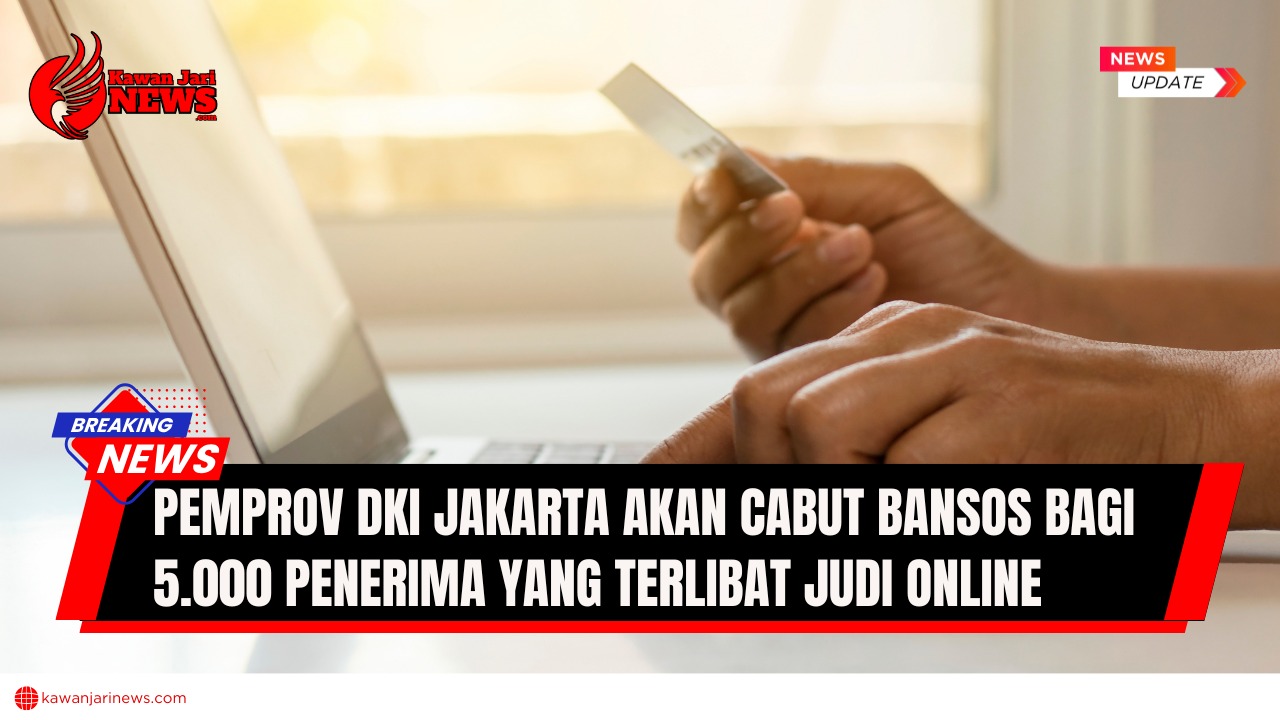 Doc. Ilustrasi seseorang melakukan transaksi daring menggunakan kartu dan laptop, menggambarkan maraknya praktik judi online di Indonesia yang turut melibatkan sebagian penerima bantuan sosial. Gambar ini hanya bersifat ilustratif dan tidak merepresentasikan kejadian atau individu sebenarnya. (Isu ilustrasi: transparansi, akuntabilitas penggunaan dana sosial, serta upaya pemerintah dalam penegakan regulasi terhadap penyalahgunaan bansos untuk aktivitas ilegal). (NR | KawanJariNews.com).