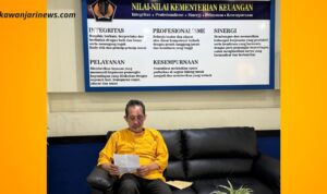 Doc. Yulianto Kiswocahyono, S.E., S.H., BKP, selaku Ketua Komite Tetap Bidang Fiskal dan Moneter KADIN Jawa Timur, saat memberikan penjelasan terkait pengawasan pajak UMKM dan praktik pemecahan omzet. (Foto: Eko Wahyu | KawanJariNews.com).