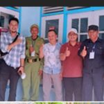 Doc. Foto bersama panitia pemilihan, tokoh masyarakat, dan para ketua RT serta Ketua RW 09 terpilih berfoto bersama usai pelaksanaan pemilihan serentak Ketua RT dan RW 09 Kelurahan Kembangarum, Semarang Barat, pada Minggu, 23 November 2025. (Foto: Sriyanto).