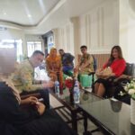 Doc. Tim pendampingan dari FERADI WPI, kuasa hukum, serta perwakilan Dinas Sosial UPTD dan PPA Kabupaten Pati melakukan koordinasi dan pendampingan terkait penanganan perkara pelecehan seksual terhadap anak di bawah umur di lingkungan Pengadilan Negeri Pati, sebagai bagian dari pengawalan proses hukum dan perlindungan hak korban. (Foto: FERADI WPI Offical).