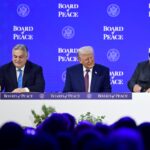 Doc. Presiden Republik Indonesia Prabowo Subianto menandatangani Board of Peace Charter sebagai penanda dimulainya operasional Board of Peace dalam proses transisi dan rekonstruksi Gaza, di Davos, Swiss, Kamis (22/1/2026). ((Sumber Foto: Biro Pers, Media, dan Informasi Sekretariat Presiden).