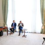 Doc. Presiden Republik Indonesia Prabowo Subianto memimpin rapat terbatas melalui video conference untuk membahas perkembangan penertiban kawasan hutan nasional, pada Senin, 19 Januari 2026, dari London, Inggris. (Sumber Foto: Biro Pers, Media, dan Informasi Sekretariat Presiden).