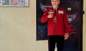 Doc. Fam Fuk Tjhong, Wakil Ketua Umum FERADI WPI, usai mendatangi Kantor Polres Lebak untuk menindaklanjuti laporan dugaan ujaran kebencian bermuatan SARA, Selasa (6/1/2026).
