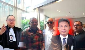 Doc. Kolase foto Suwanto, S.H., bersama para kuasa hukum dari Organisasi Advokat FERADI WPI, foto digunakan sebagai ilustrasi dalam pemberitaan terkait pendampingan hukum atas insiden alarm kebakaran yang dialami keluarga korban di Karawang. (Editing: Wilma).