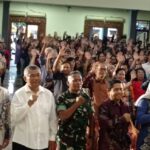 Doc. Suasana Perayaan Natal Bersama yang diselenggarakan oleh Badan Kerja Sama Antar Gereja Kristen (BKSGK) Kabupaten Kebumen di Gedung Pertemuan Sekretariat Daerah (Setda) Kabupaten Kebumen, Jumat (16/1/2026). Kegiatan ini diikuti sekitar 1.300 jemaat dari 46 gereja lintas denominasi dan dihadiri unsur pemerintah daerah, TNI, dan Polri sebagai bentuk kebersamaan dan kerukunan umat beragama. (Foto: Budi Setiyanto).
