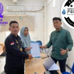 Doc. Ketua PBH FERADI WPI DPC Kota Semarang, Sukindar, melakukan pertemuan dengan perwakilan PT Mega Finance Cabang Semarang guna membahas aduan konsumen terkait kekurangan pembayaran angsuran, Rabu (28/1/2026). (Foto: Ilma – Kontributor).