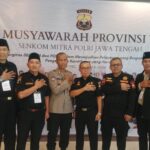 Doc. Peserta Musyawarah Provinsi Ke-V (Musprov V) Senkom Mitra Polri Provinsi Jawa Tengah berfoto bersama usai rangkaian kegiatan musyawarah yang digelar di Hotel Grasia, Kota Semarang, Rabu–Kamis (28–29/1/2026).