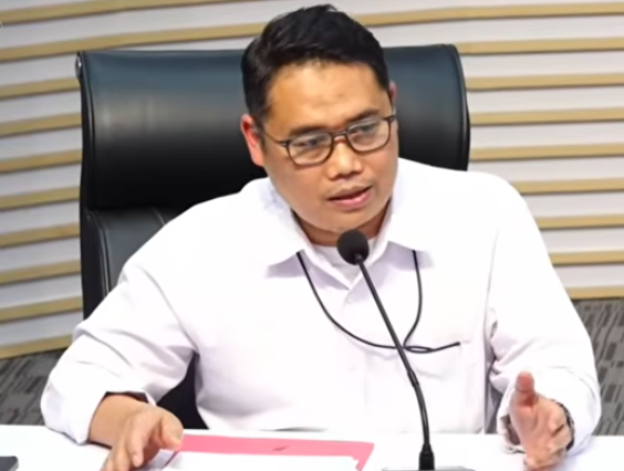 Doc. Plt. Deputi Penindakan dan Eksekusi KPK, Asep Guntur Rahayu, saat menyampaikan keterangan pers terkait operasi tangkap tangan terhadap sejumlah oknum di lingkungan Direktorat Jenderal Bea dan Cukai, di Gedung Merah Putih KPK, Jakarta. (Sumber Foto: KPK).