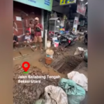 Doc. Wali Kota Bekasi melakukan inspeksi mendadak (sidak) di lokasi proyek galian kabel di wilayah Bekasi Utara, Kota Bekasi, dan memerintahkan penghentian sementara aktivitas karena diduga belum mengantongi izin teknis yang lengkap, Senin (23/2/2026).
