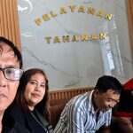 Doc. Tim kuasa hukum Subur Jaya Lawfirm FERADI WPI mendampingi klien saat proses penandatanganan surat kuasa di Ruang Pelayanan Tahanan, sebagai bagian dari pendampingan hukum terkait laporan yang sedang ditangani di Lampung. (Foto: FERADI WPI Official).