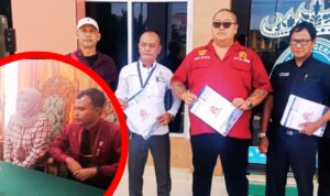 Doc. Pihak keluarga Muhammad Umar bin Abu Tholib didampingi kuasa hukum menjalani agenda proses administrasi permohonan Peninjauan Kembali (PK). Kehadiran keluarga dan tim kuasa hukum tersebut dalam rangka mengikuti tahapan registrasi dan persidangan sesuai mekanisme yang berlaku. Sementara pada kolase lingkaran bagian depan tampak Juru Bicara dan Humas PN Sukadana saat memberikan keterangan kepada jurnalis KawanJariNews.com terkait mekanisme administrasi Peninjauan Kembali (PK). (Foto: Wilma).