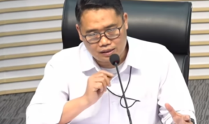 Doc. Deputi Penindakan dan Eksekusi KPK, Asep Guntur Rahayu, menyampaikan keterangan pers terkait perkembangan penyidikan kasus dugaan korupsi pengadaan jasa outsourcing di lingkungan Pemerintah Kabupaten Pekalongan dalam konferensi pers di Gedung Merah Putih Komisi Pemberantasan Korupsi, Jakarta. (Sumber Foto: KPK).