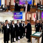 Doc. Dokumentasi kegiatan penyumpahan advokat FERADI WPI pada tahun sebelumnya di Pengadilan Tinggi Semarang, saat para calon advokat mengikuti prosesi pengambilan sumpah sesuai amanat Undang-Undang Nomor 18 Tahun 2003 tentang Advokat. (Foto: FERADI WPI Official).