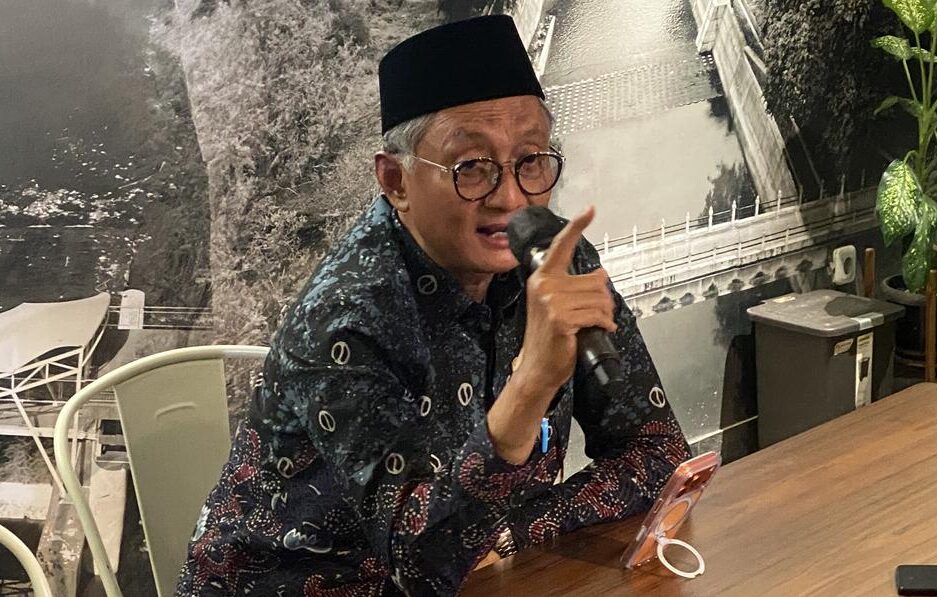 Doc. Menteri Pekerjaan Umum (PU), Dody Hanggodo, menyampaikan keterangan kepada awak media dalam konferensi pers terkait penggeledahan yang dilakukan oleh tim penyidik kejaksaan di lingkungan kementeriannya.