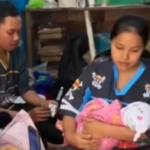 Doc. Ibu Nina Saleha menggendong bayinya di kediamannya usai insiden di Rumah Sakit Hasan Sadikin, sebagai bentuk pemulihan kondisi pascakejadian.