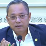 Doc. Dedy Sitorus saat menyampaikan pandangan dan kritik terkait implementasi e-KTP dan sistem administrasi kependudukan dalam forum diskusi publik, Selasa (21/4/2026).