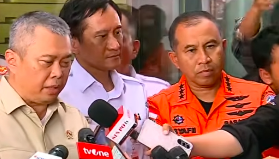 Doc. Pihak PT Kereta Api Indonesia (KAI) menyampaikan penjelasan kepada awak media saat jumpa pers terkait perkembangan penanganan kecelakaan kereta api di Bekasi Timur, Selasa (28/4/2026).