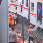 Doc. Tim gabungan melakukan proses evakuasi korban dan penanganan rangkaian kereta yang rusak di lokasi kecelakaan Bekasi Timur, Selasa (28/4/2026), guna mempercepat penyelamatan serta pemulihan jalur operasional.