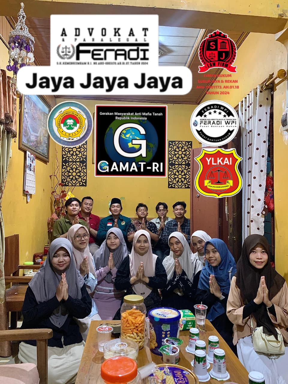 Doc. Pengurus dan peserta kegiatan Halal Bihalal PBH FERADI WPI DPC Kota Semarang berfoto bersama usai acara yang digelar di Kantor Bersama, Perumahan Indopermai Blok D RT 04 RW 15, Kelurahan Tambakaji, Kecamatan Ngaliyan, Kota Semarang, Minggu (5/4/2026) malam.