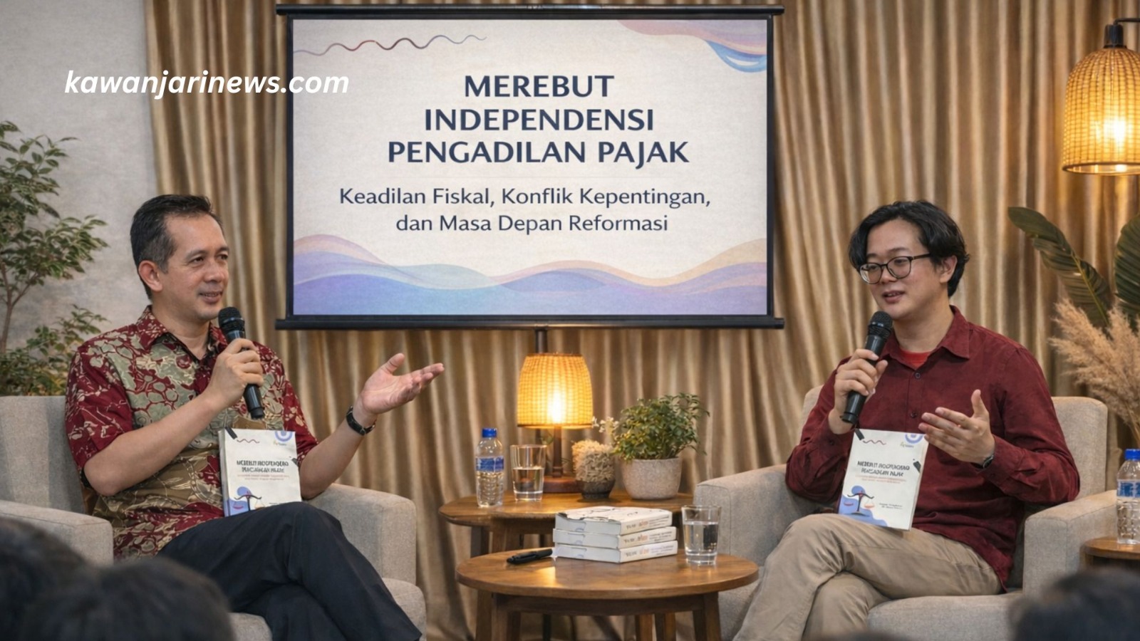 Doc. Yulianto Kiswocahyono dan Eko Wahyu Pramono saat menyampaikan gagasan dalam sesi bedah buku Merebut Independensi Pengadilan Pajak: Keadilan Fiskal, Konflik Kepentingan, dan Masa Depan Reformasi di Surabaya, Rabu (8/4/2026). Diskusi tersebut membahas keadilan fiskal, independensi, dan reformasi kelembagaan Pengadilan Pajak.