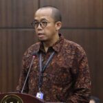 Doc. Perwakilan Telkomsel, Adhi Putranto selaku Vice President SIMPATI Product Marketing, menyampaikan keterangan sebagai Pihak Terkait dalam sidang pengujian Undang-Undang Cipta Kerja di Mahkamah Konstitusi, yang berlangsung di ruang sidang pleno, Jakarta, Kamis (16/4/2026).