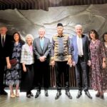 Doc. H. Gugun Gumilar bersama perwakilan Elders Sisters dari Latter Day Saint Church berfoto bersama usai pertemuan lintas iman di Masjid Istiqlal, Jakarta, Selasa (21/4/2026).