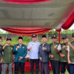 Doc. Personel LDII Kecamatan Ngaliyan bersama unsur TNI dan peserta lainnya berfoto bersama usai mengikuti upacara pembukaan TMMD Sengkuyung Tahap II Tahun Anggaran 2026 di Lapangan Suler, Kelurahan Wates, Kecamatan Ngaliyan, Kota Semarang, Rabu (22/4/2026).
