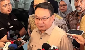Doc. Dudung Abdurachman saat memberikan keterangan kepada awak media terkait evaluasi dan pengawasan tata kelola Program Makan Bergizi Gratis (MBG).