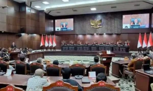 Doc. Suasana sidang pembacaan putusan pengujian Undang-Undang Ibu Kota Negara (UU IKN) di ruang sidang Mahkamah Konstitusi, Jakarta, Selasa (12/5/2026). Mahkamah Konstitusi menolak seluruh permohonan pengujian UU IKN dan menegaskan status Jakarta masih resmi sebagai ibu kota negara hingga diterbitkannya Keputusan Presiden terkait pemindahan ibu kota ke Ibu Kota Nusantara (IKN).