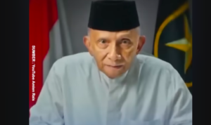 Doc. Tangkapan layar menampilkan Amien Rais saat menyampaikan pandangannya melalui kanal YouTube pribadinya terkait dinamika politik nasional dan posisi Sekretaris Kabinet. (Sumber: Youtube Amien Rais).